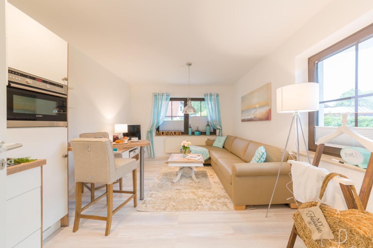 Ferienwohnungen Haus Am Strand ツィングシュト エクステリア 写真