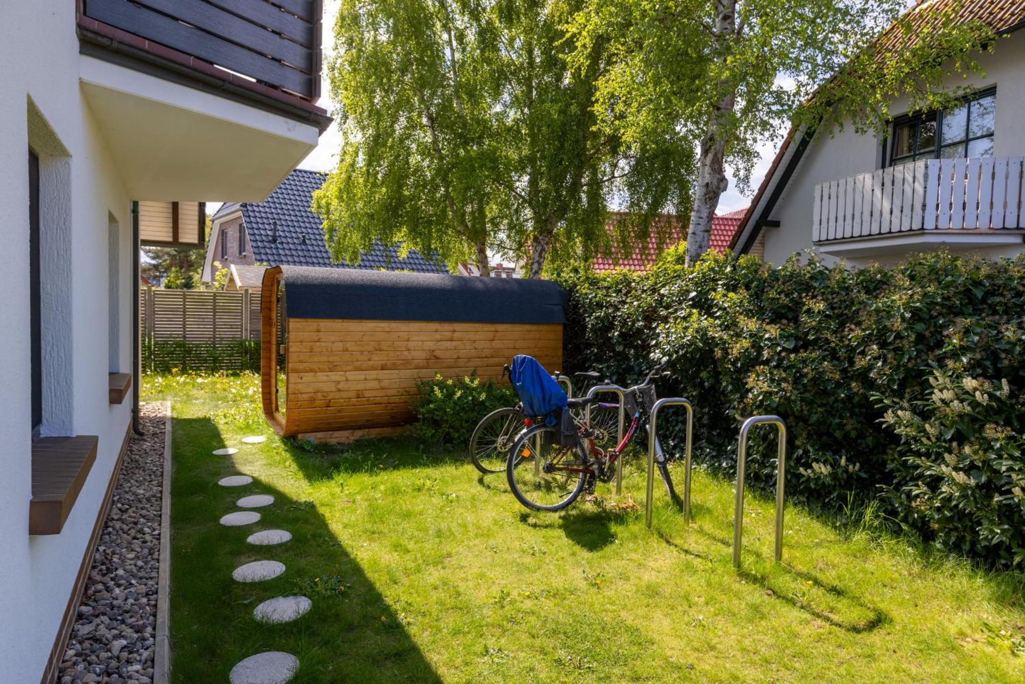 Ferienwohnungen Haus Am Strand ツィングシュト エクステリア 写真